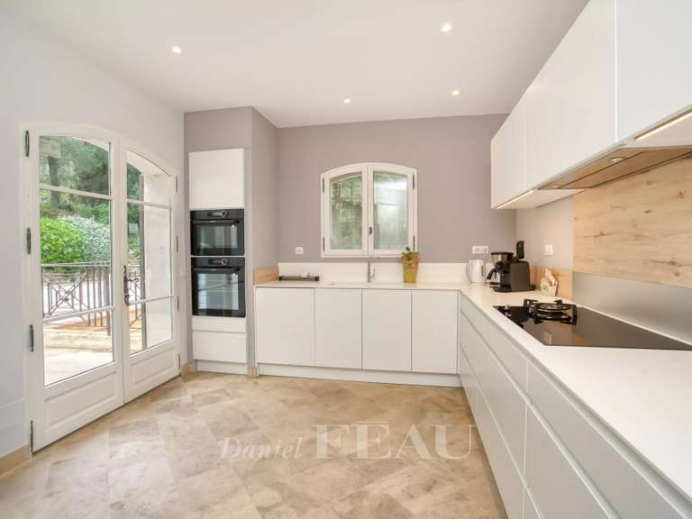 Villa Cavalaire-sur-Mer - 8 bedrooms - 355m²