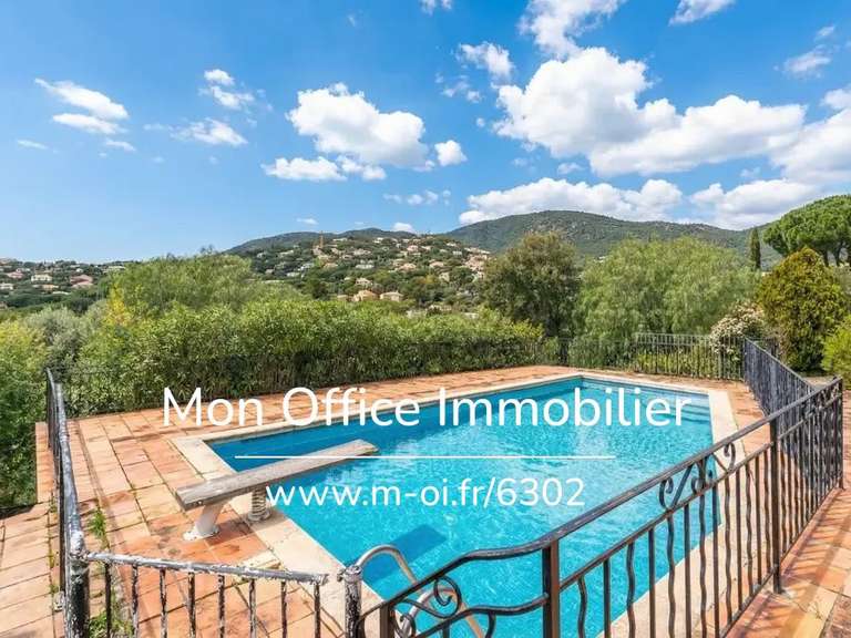 Villa avec Vue sur mer Cavalaire-sur-Mer - 5 chambres - 165m²