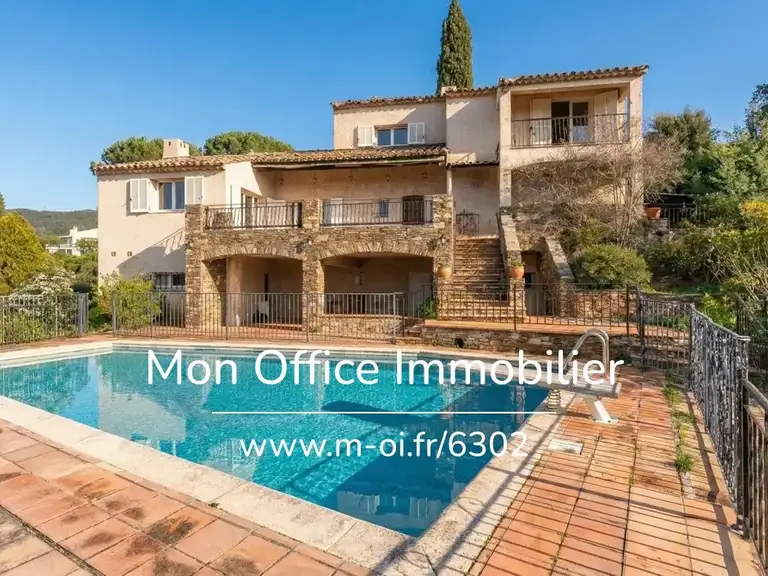 Villa avec Vue sur mer Cavalaire-sur-Mer - 5 chambres - 165m²
