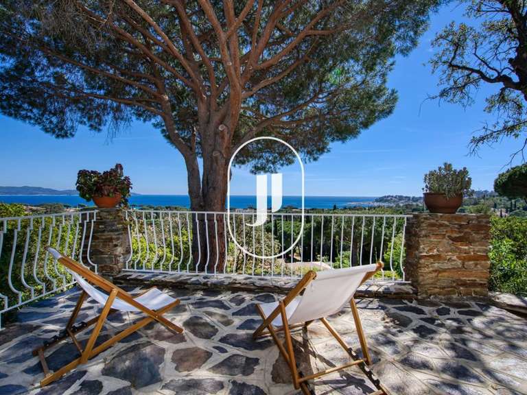 Villa avec Vue sur mer Cavalaire-sur-Mer - 5 chambres - 160m²