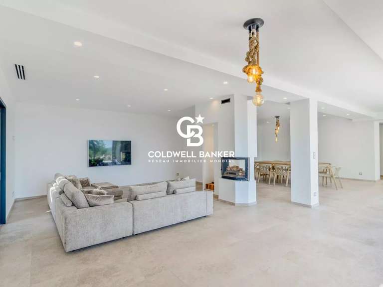 Villa Cavalaire-sur-Mer - 6 chambres - 291m²