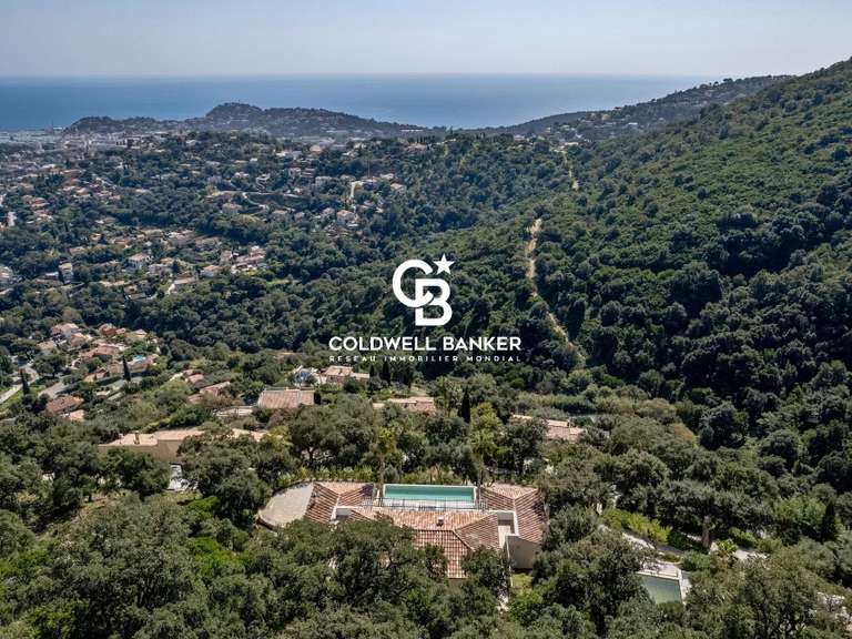 Villa Cavalaire-sur-Mer - 6 chambres - 291m²