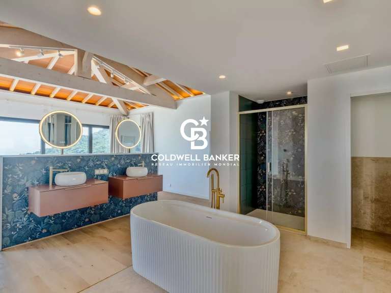 Villa Cavalaire-sur-Mer - 6 chambres - 291m²