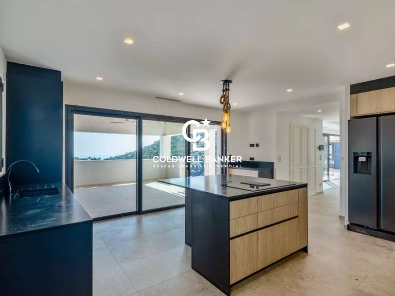 Villa Cavalaire-sur-Mer - 6 chambres - 291m²