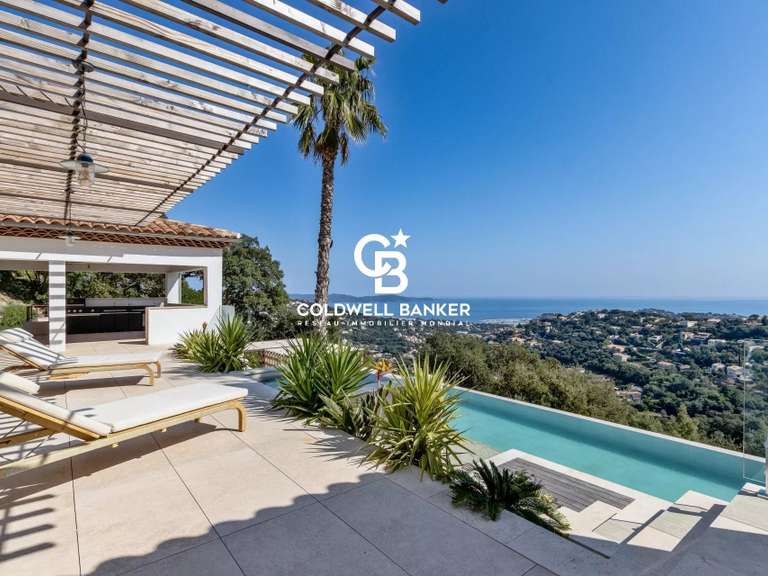 Villa Cavalaire-sur-Mer - 6 chambres - 291m²