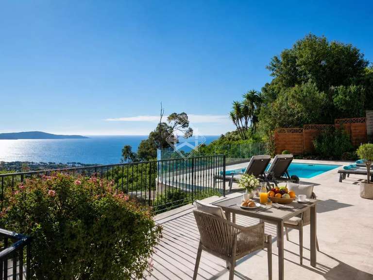Villa with Sea view Cavalaire-sur-Mer - 4 bedrooms