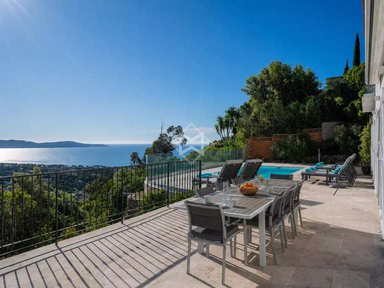 Villa with Sea view Cavalaire-sur-Mer - 4 bedrooms
