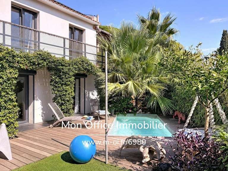 Villa Cavalaire-sur-Mer - 4 chambres - 158m²