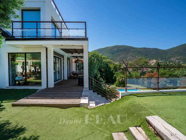 Villa Cavalaire-sur-Mer - 5 chambres - 220m²
