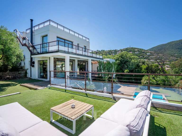 Villa Cavalaire-sur-Mer - 5 chambres - 220m²