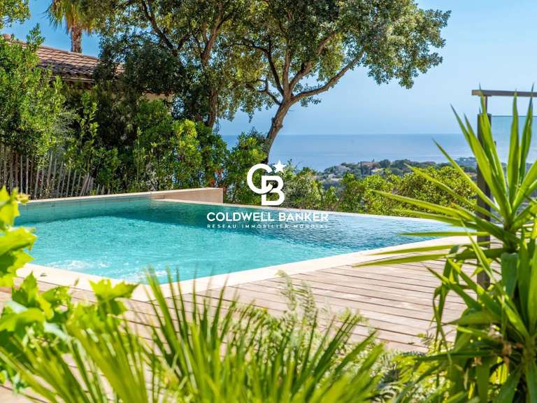Villa avec Vue sur mer Cavalaire-sur-Mer - 5 chambres - 222m²