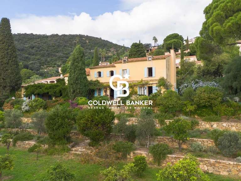 Property cavaliere - 5 bedrooms - 294m²