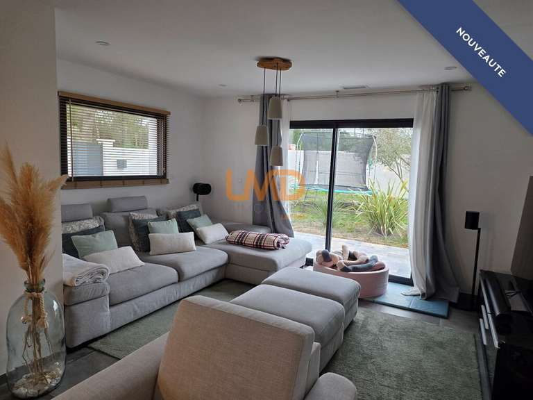 Maison Caveirac - 5 chambres - 163m²