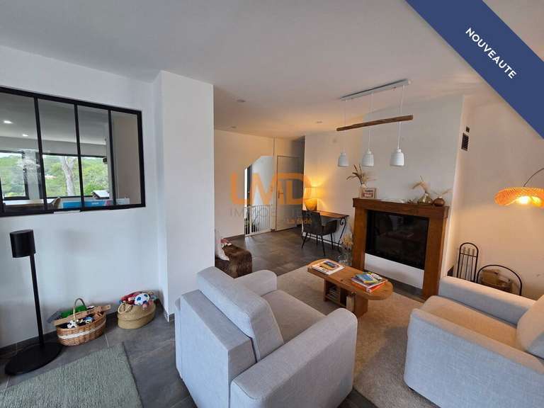 Maison Caveirac - 5 chambres - 163m²