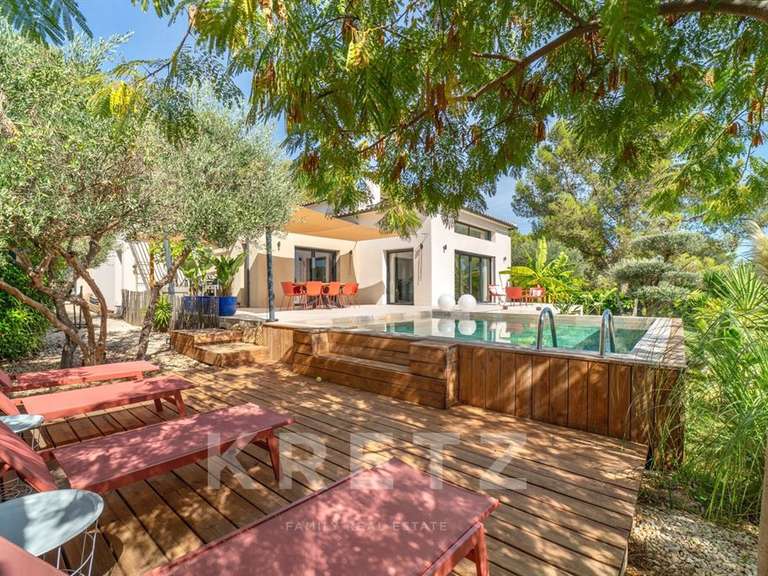Maison Caveirac - 4 chambres - 160m²