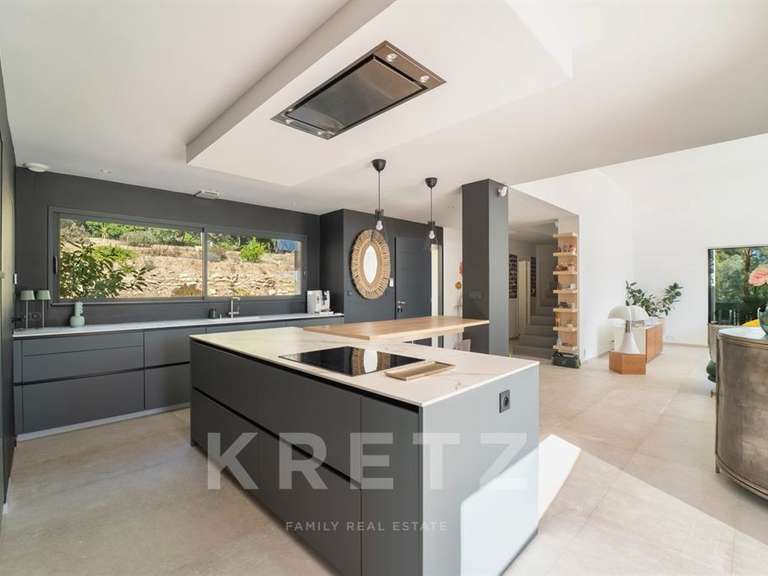 Maison Caveirac - 4 chambres - 160m²
