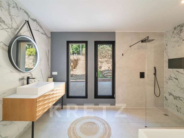 Maison Caveirac - 4 chambres - 160m²