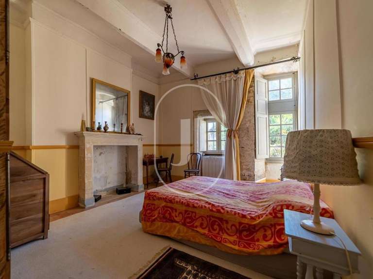 Château Cavillargues - 10 chambres - 550m²