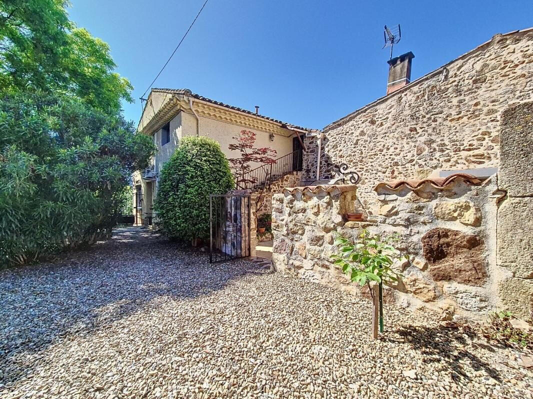 House Cazedarnes
