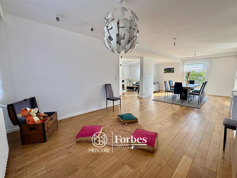 House Cébazat - 4 bedrooms - 208m²