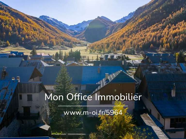 House Ceillac - 6 bedrooms - 122m²