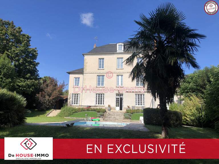 Villa Cepoy - 6 chambres - 310m²
