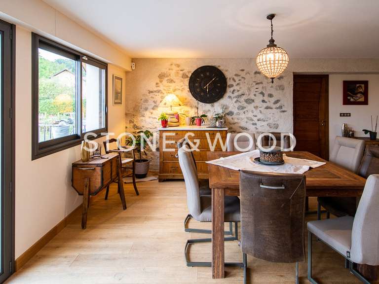 House Cernex - 6 bedrooms - 261m²