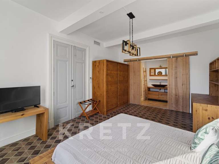 House Cesseras - 6 bedrooms - 290m²