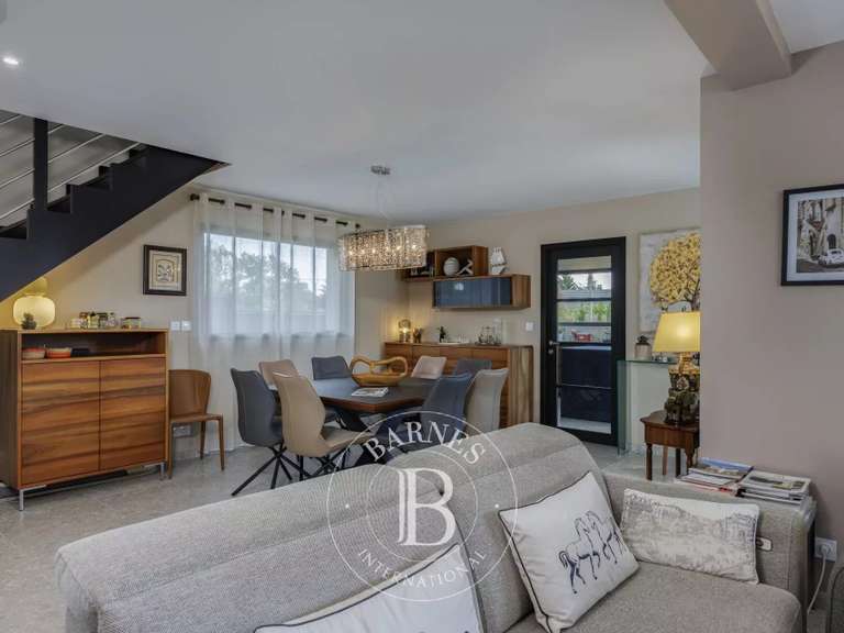 House Cessy - 5 bedrooms - 202m²