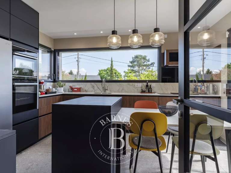 House Cessy - 5 bedrooms - 202m²