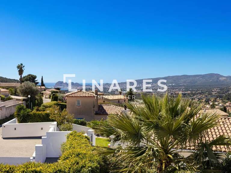 Maison Ceyreste - 4 chambres - 172m²