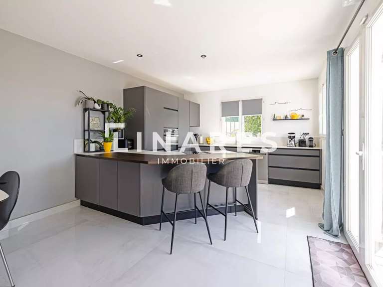 Maison Ceyreste - 4 chambres - 172m²