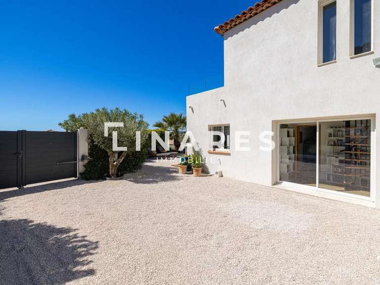 Maison Ceyreste - 4 chambres - 172m²