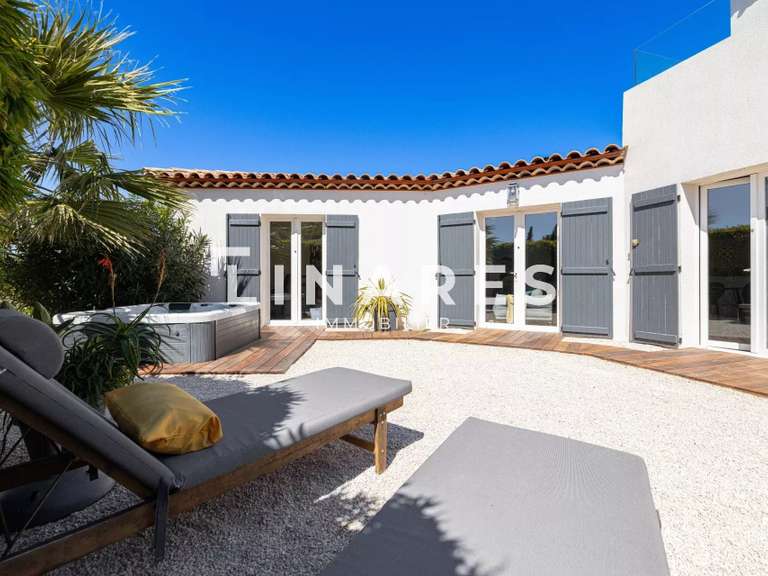 Maison Ceyreste - 4 chambres - 172m²