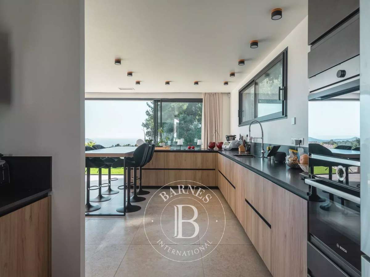 Property Ceyreste