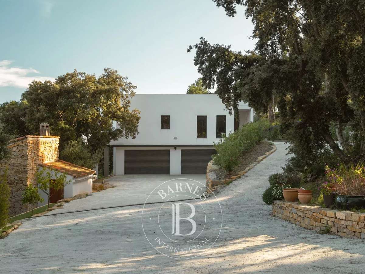 Property Ceyreste