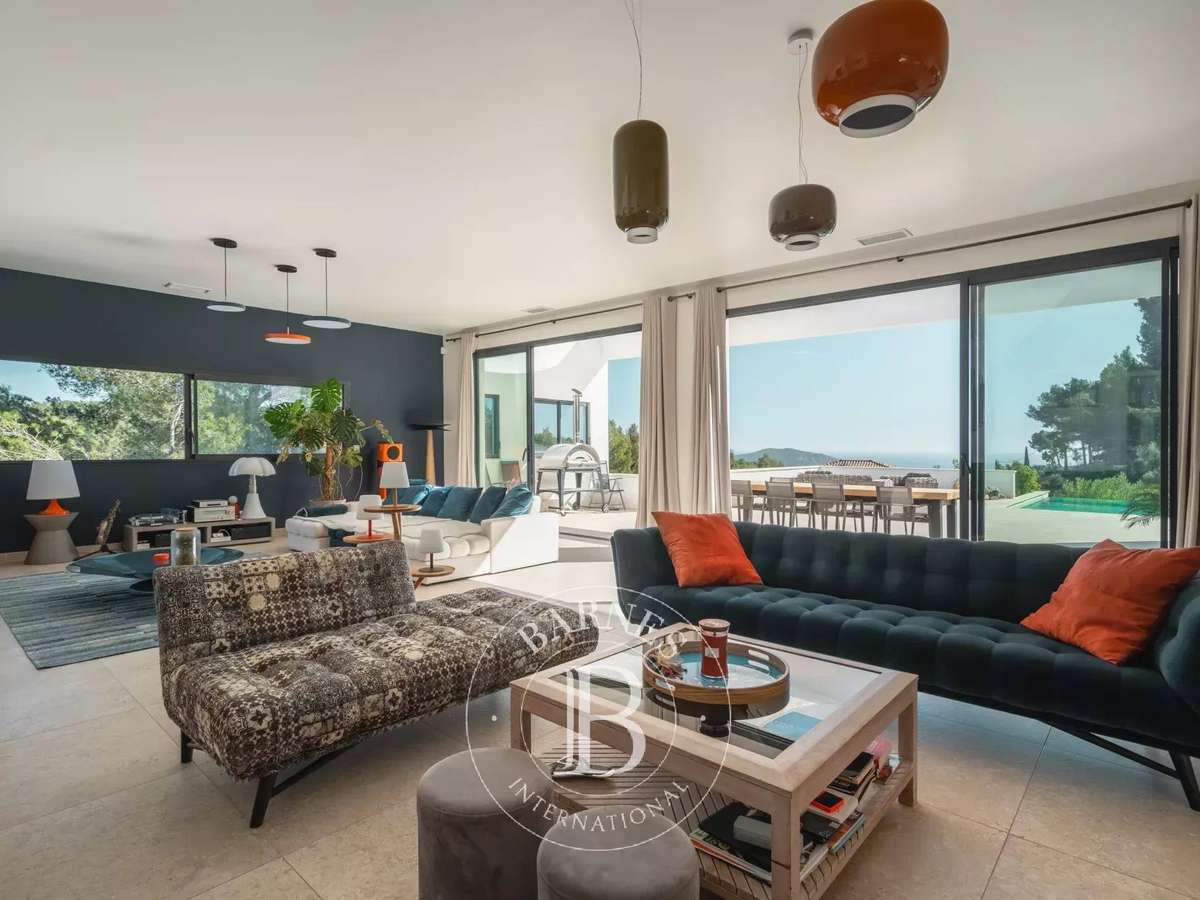 Property Ceyreste