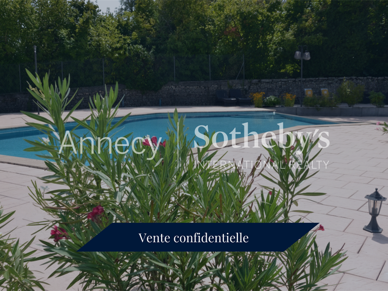 Maison Ceyzérieu - 1 chambre - 157m²