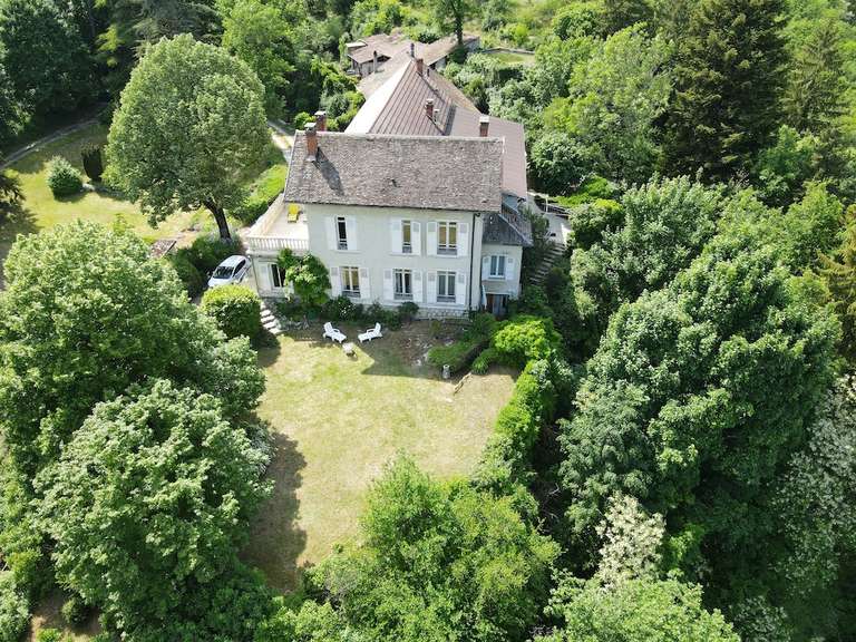 Maison Ceyzérieu - 8 chambres