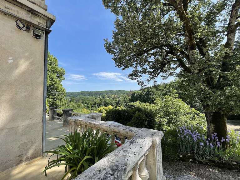 Maison Ceyzérieu - 8 chambres