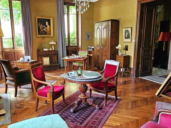 House Chabeuil - 483m²