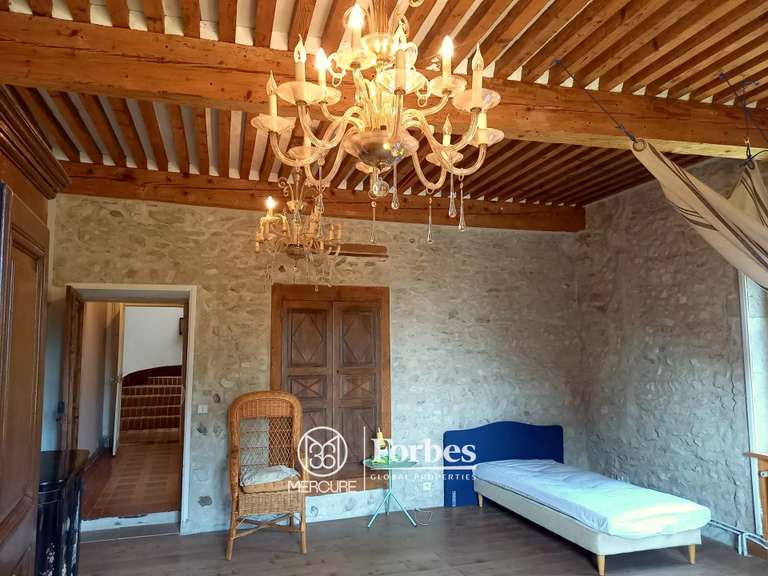 Maison Chabeuil - 4 chambres - 228m²