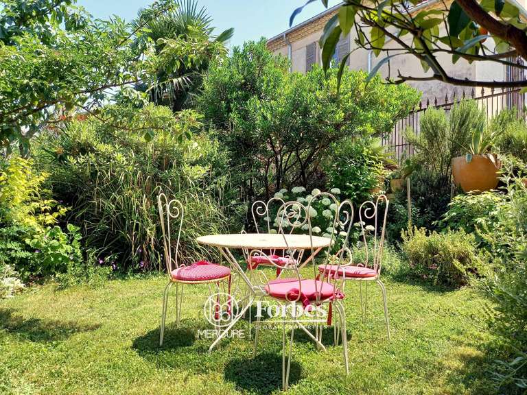 Maison Chabeuil - 4 chambres - 228m²