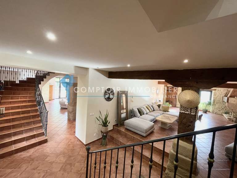 Maison Chabeuil - 4 chambres - 590m²