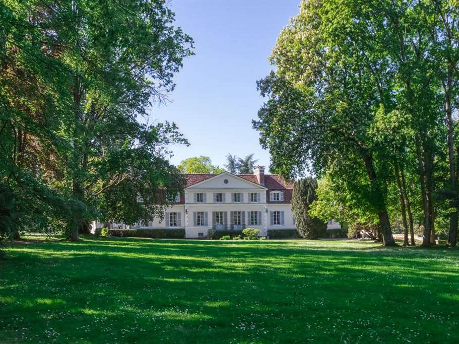 Castle Chablis