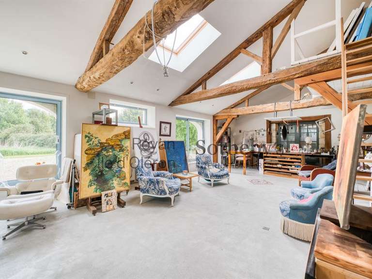 Castle Chaillevette - 9 bedrooms - 666m²