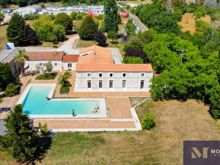 Maison Chaillevette - 5 chambres - 480m²