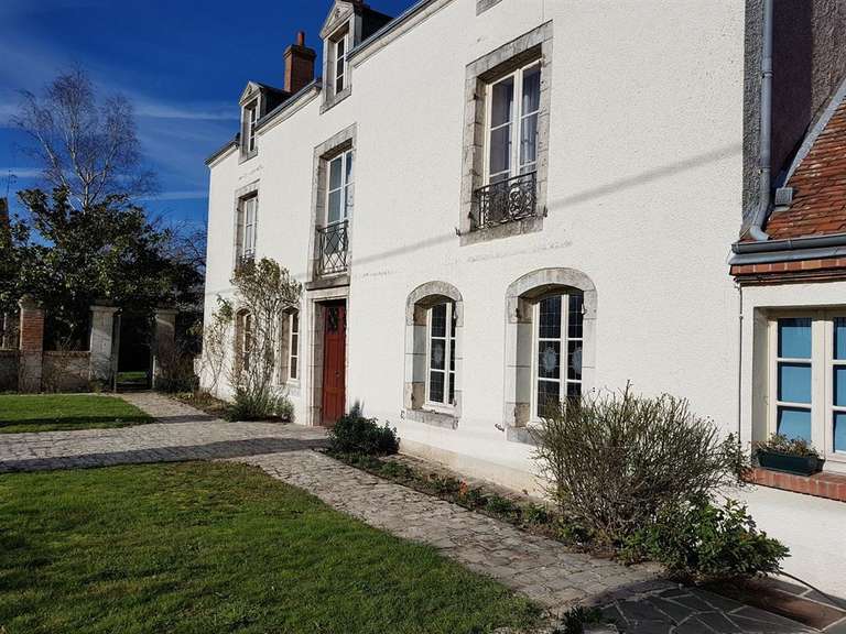 Maison Chaingy - 9 chambres - 371m²