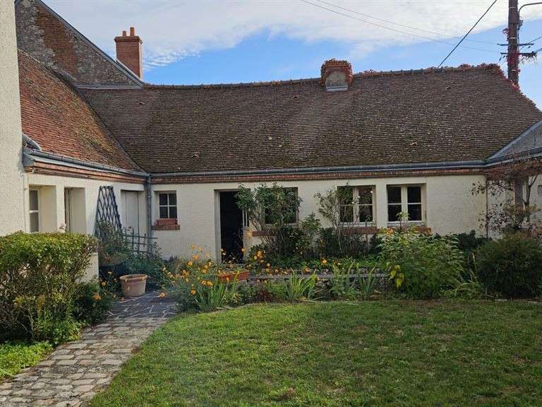 House Chaingy - 9 bedrooms - 371m²
