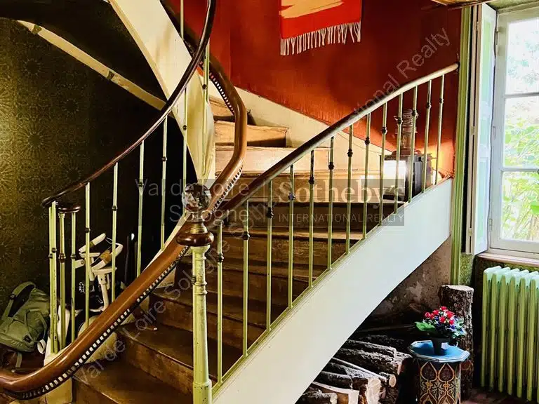 Maison Chaingy - 9 chambres - 371m²